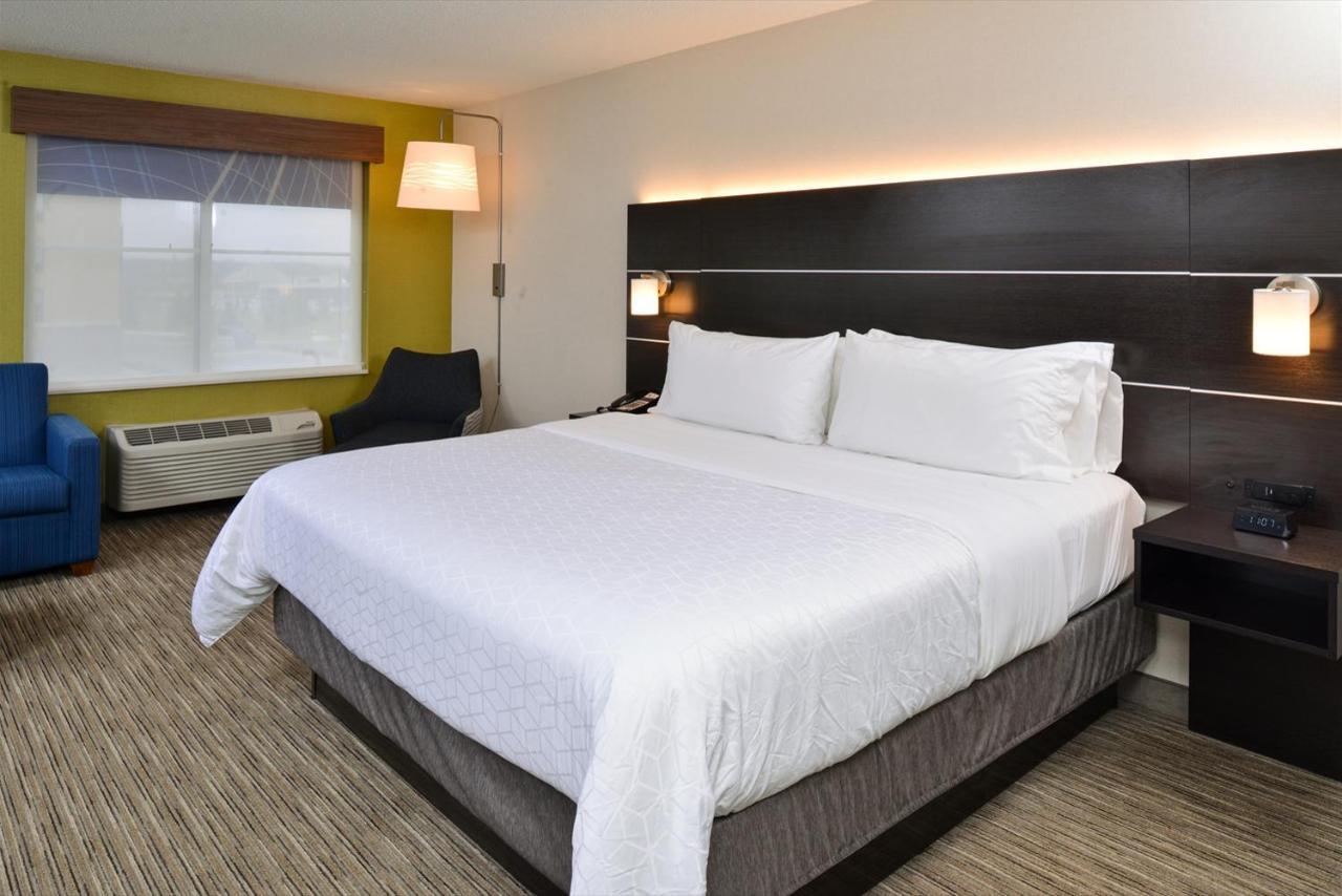 Holiday Inn Express Wixom By Ihg Exterior foto