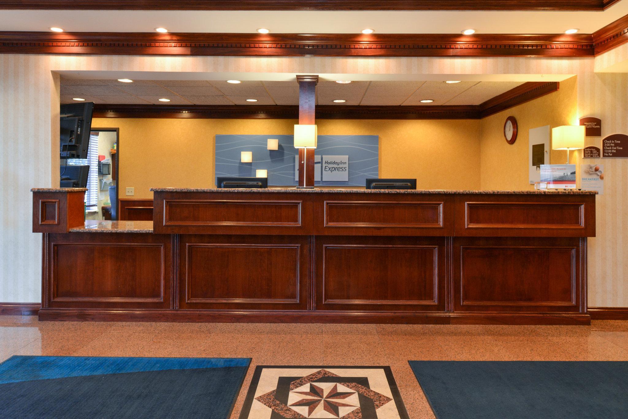 Holiday Inn Express Wixom By Ihg Exterior foto
